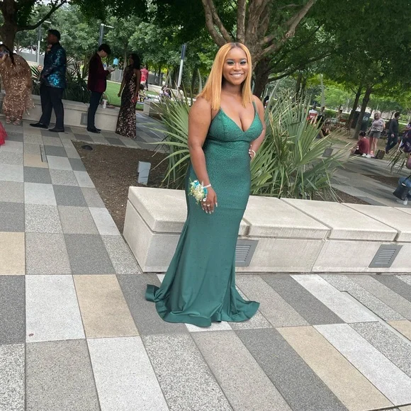 terry costa prom dress Alyce 61483 The fabric in this Alyce Paris Prom style is Mesh Print Terry Costa - YouTube
